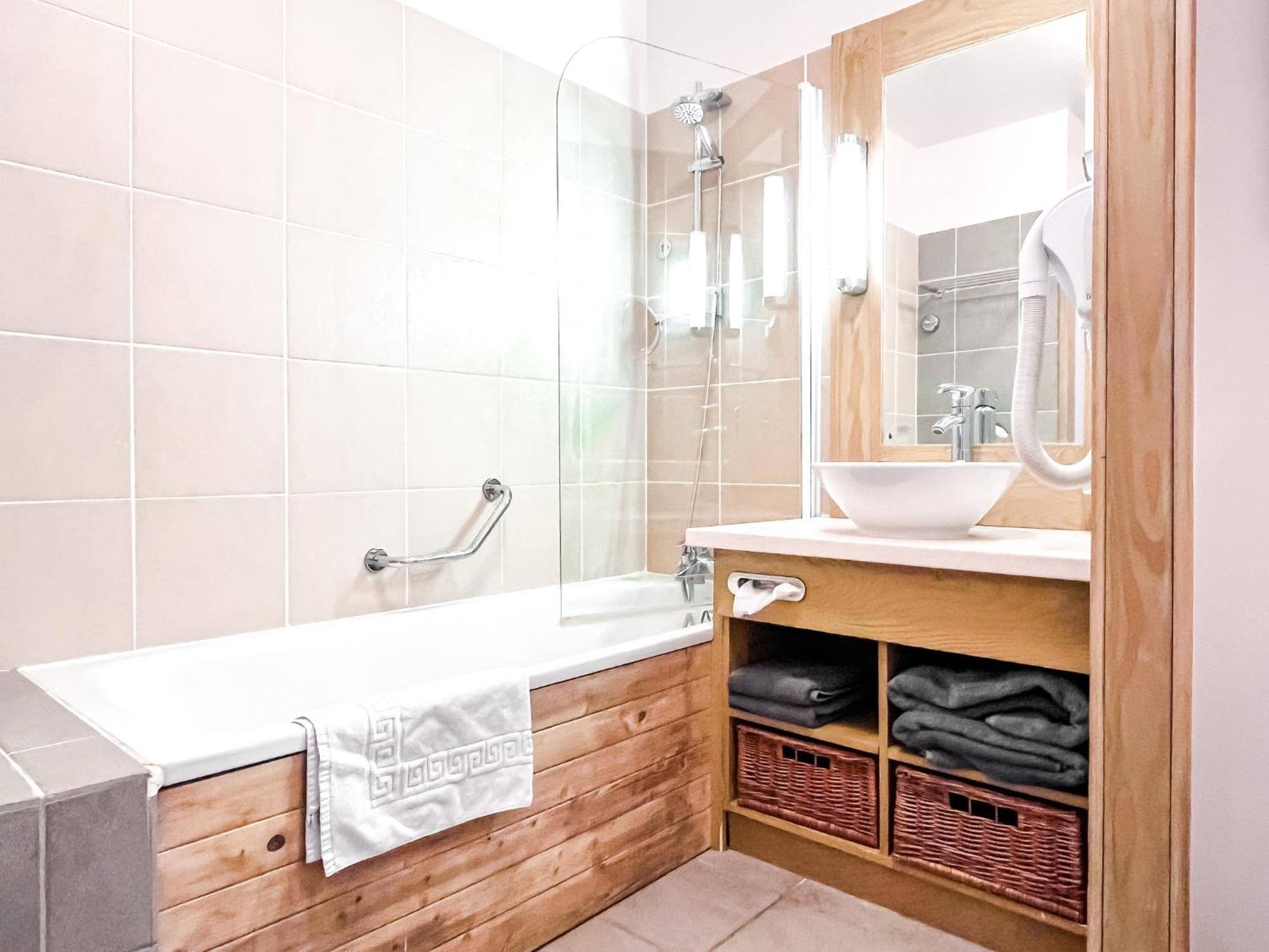Large One-Bedroom Apartment, Wheelchair Adapted, Les Terrasses D'Eos Flaine Esterno foto